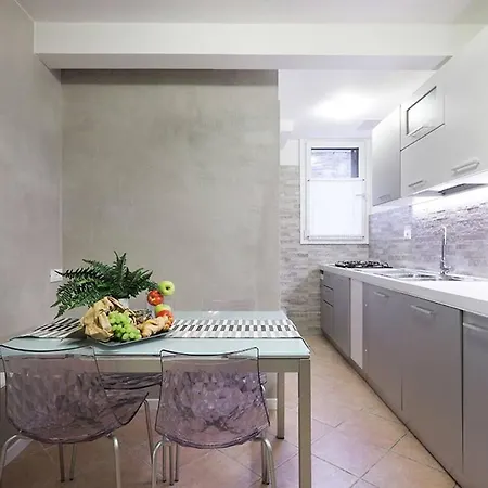 Al Battello Apartment *